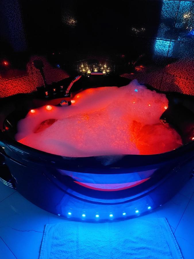 Mp Apartament Bialystok Jacuzzi 외부 사진